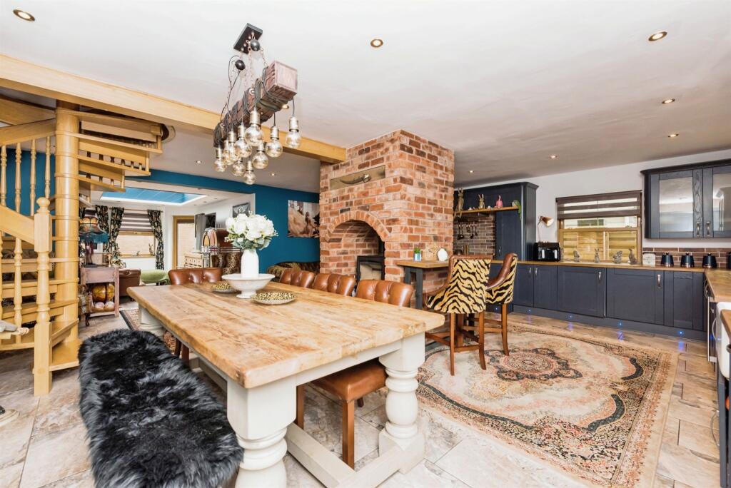 Additional image 4 of Moor Lane, Amington, Tamworth