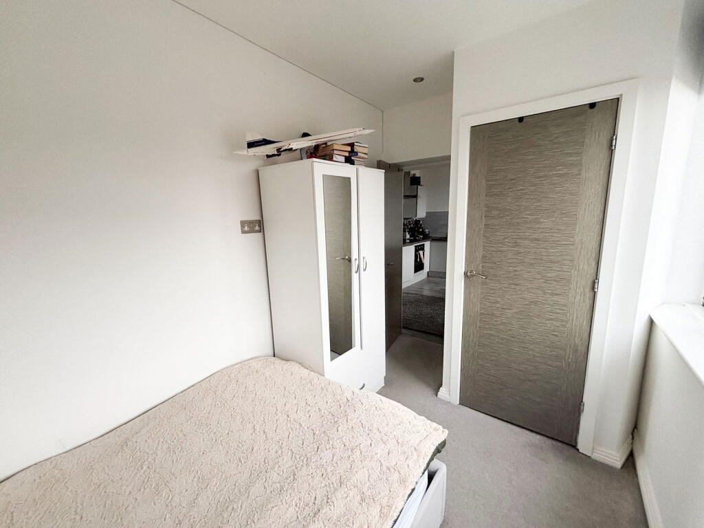 Additional image 6 of 307 Knights House The Parade, Birmingham, B72 1QB