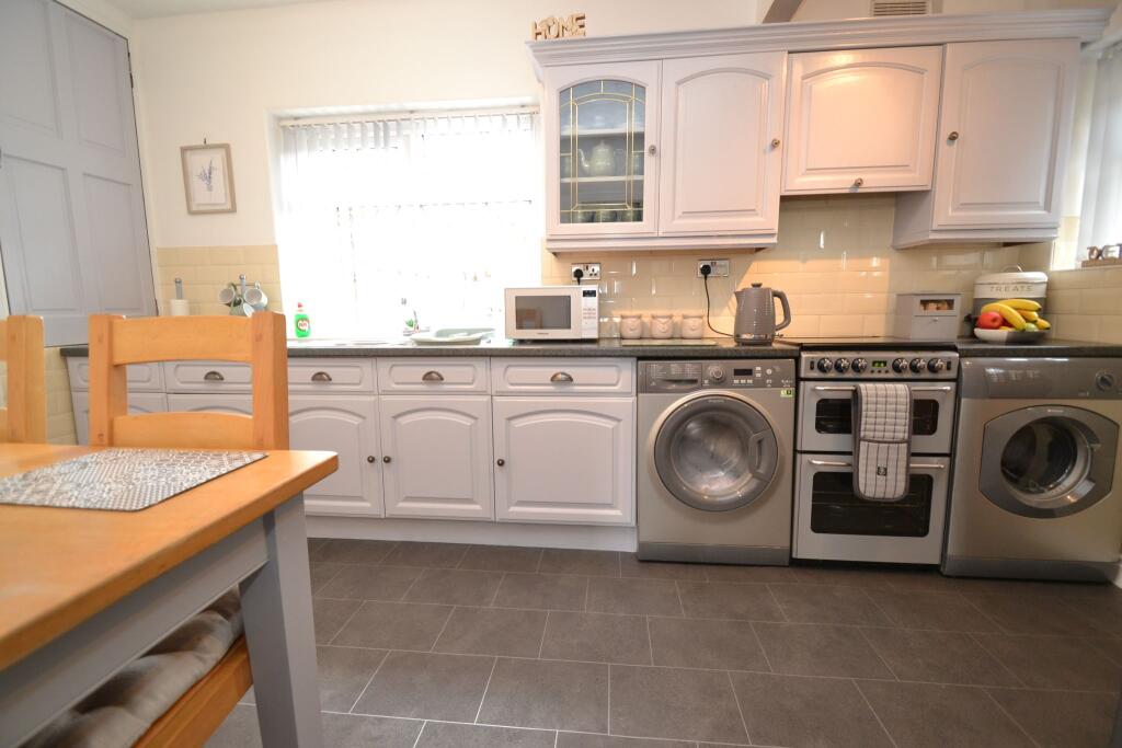 Additional image 5 of Thackley Old Road, Windhill,
