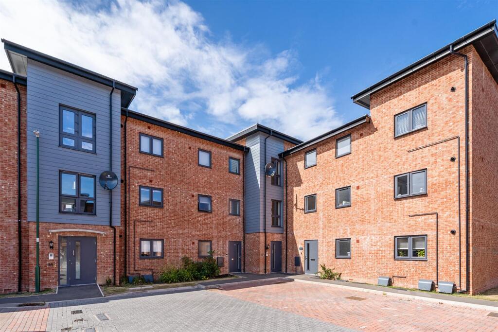 Additional image 8 of Newman Square, Shirley