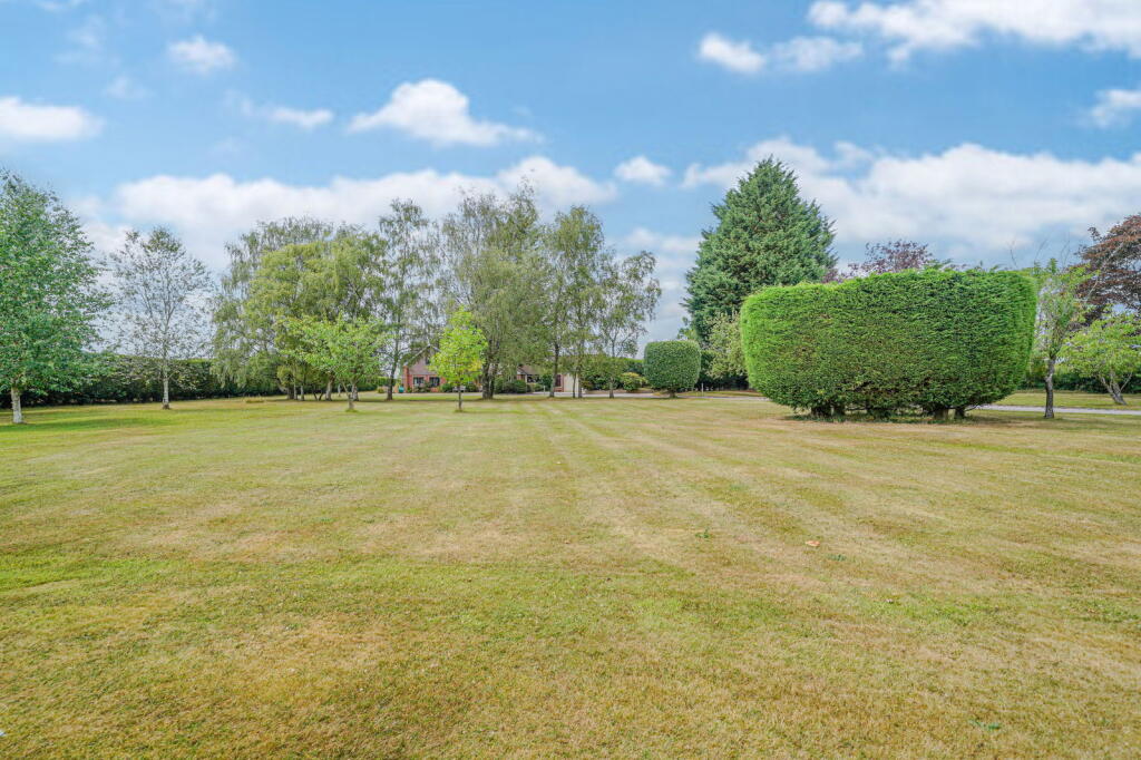 Additional image 38 of Malthouse Lane, Earlswood