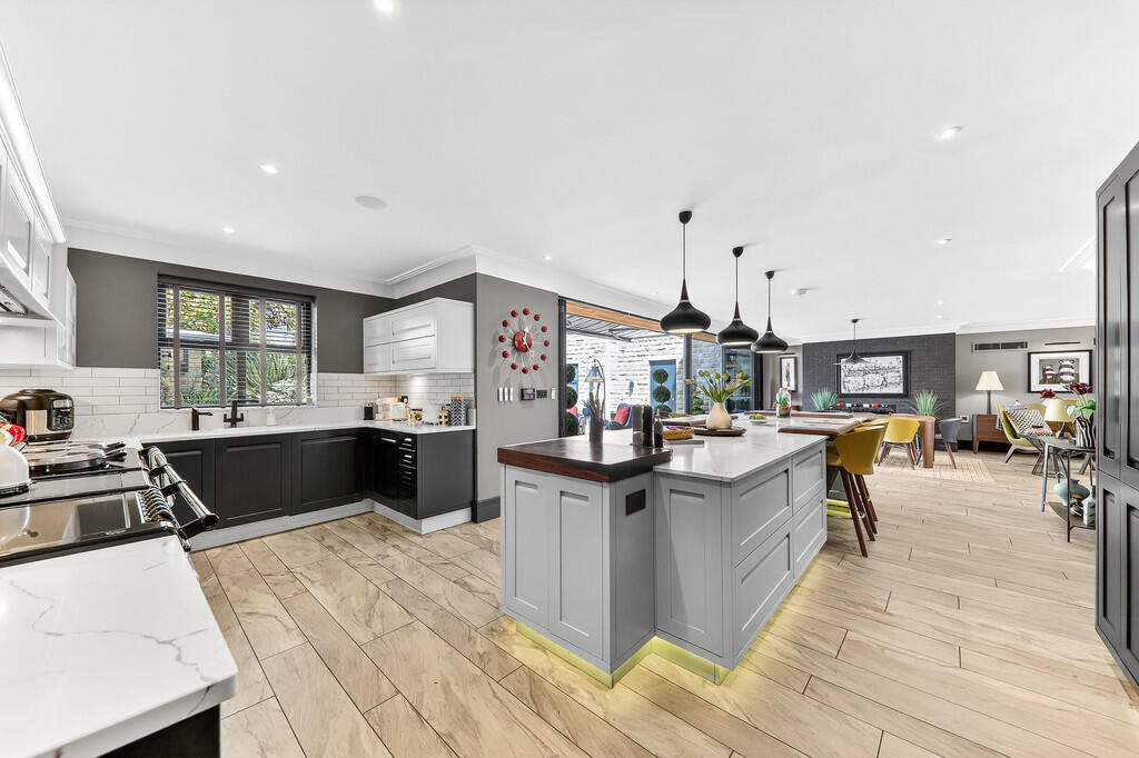 Additional image 16 of The Olives, Station Lane, Birkenshaw
