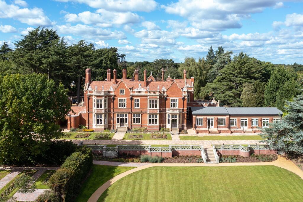 Tudor Grange, Blossomfield Road, Solihull