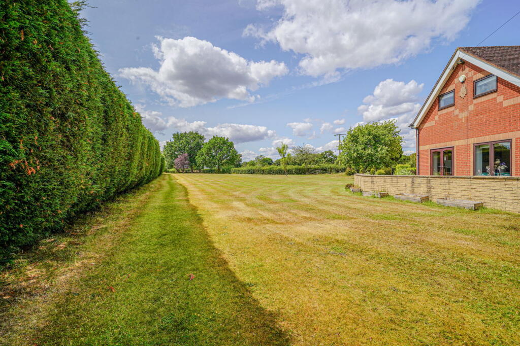 Additional image 37 of Malthouse Lane, Earlswood