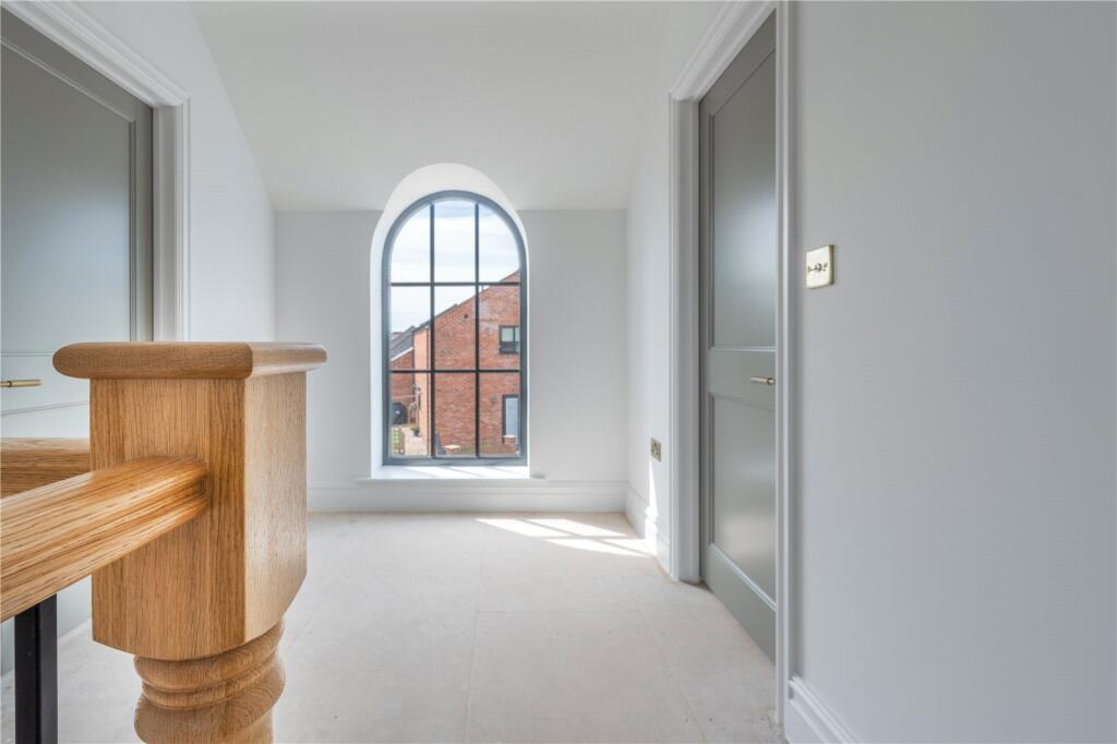 Additional image 10 of Impressive New Home in Holcombe –  Late Summer Completion