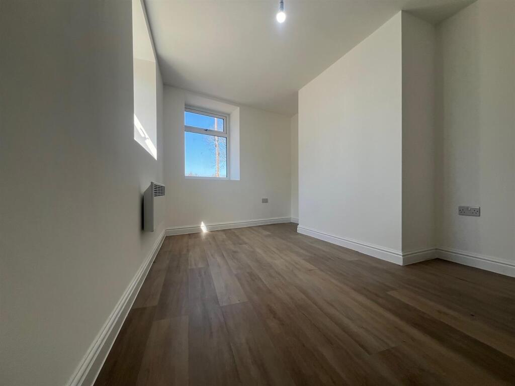 Additional image 6 of Eanam, Blackburn