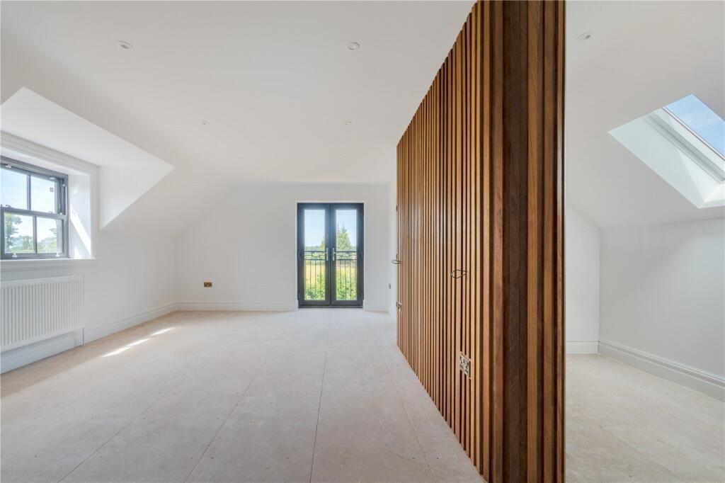 Additional image 13 of Impressive New Home in Holcombe –  Late Summer Completion