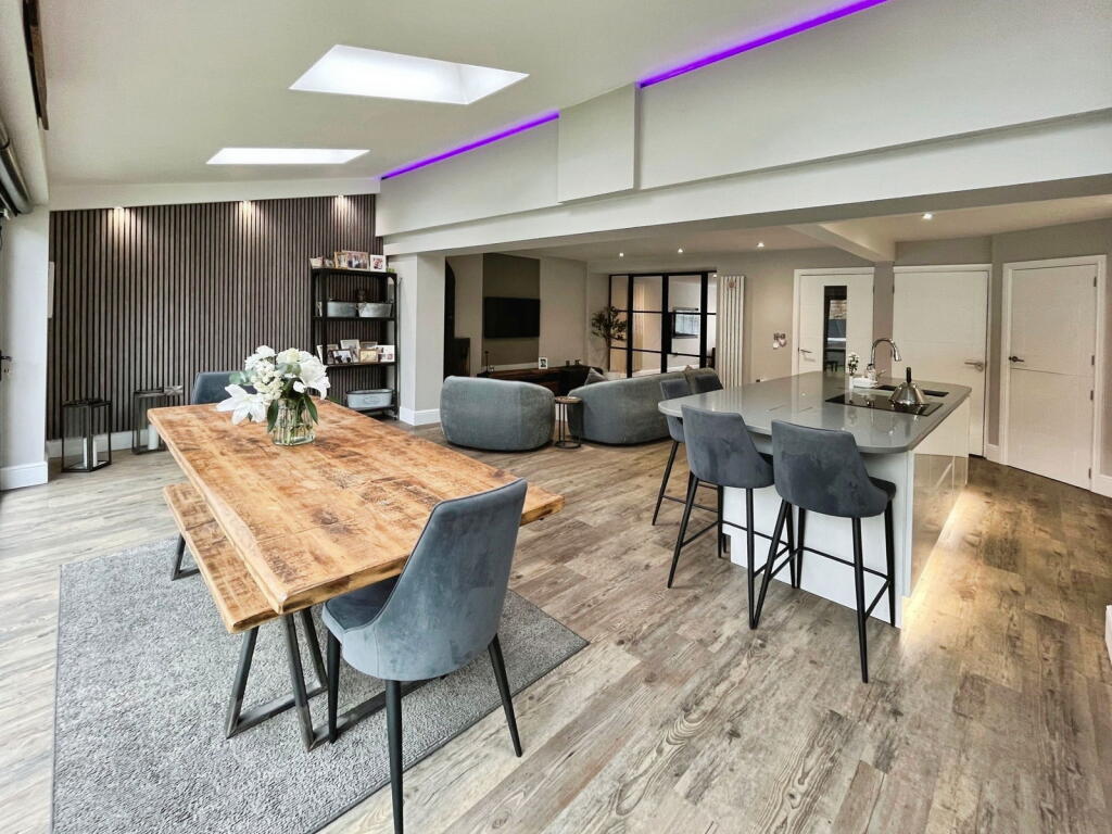 Additional image 34 of Agincourt Drive, Gilstead, Bingley, BD16 3JY
