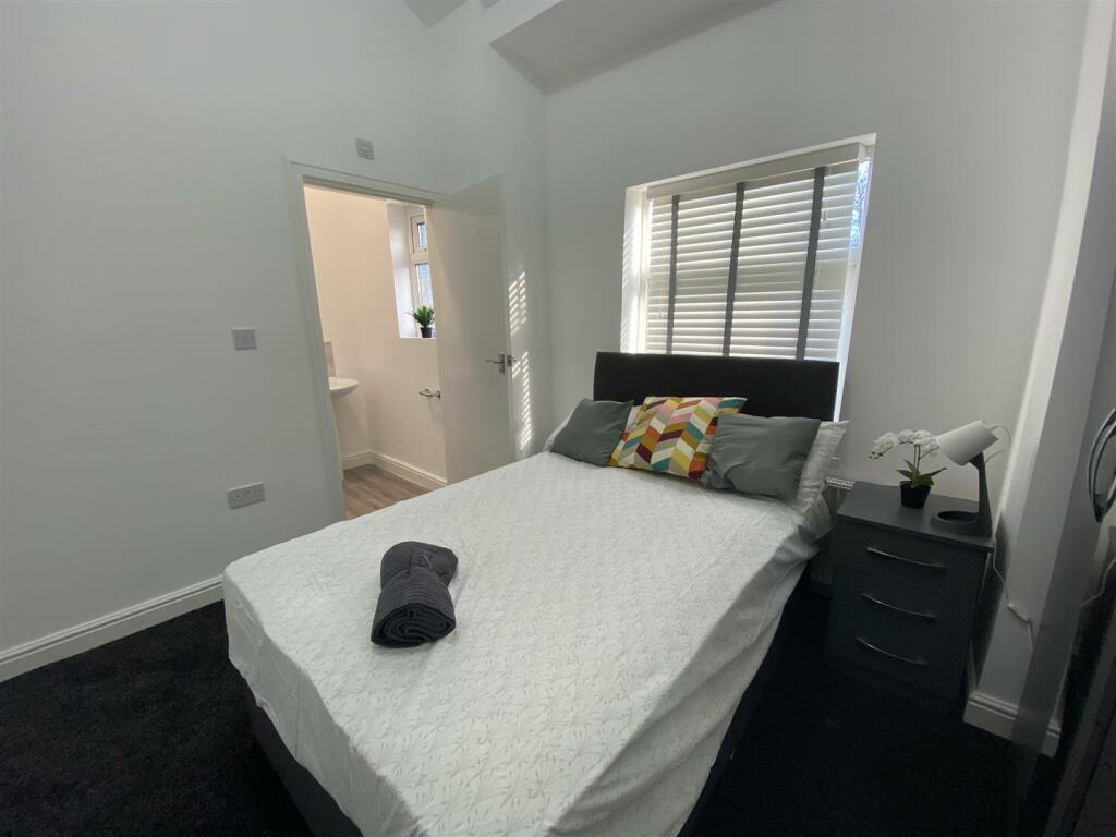 Additional image 5 of Rood End Road, Oldbury, B68