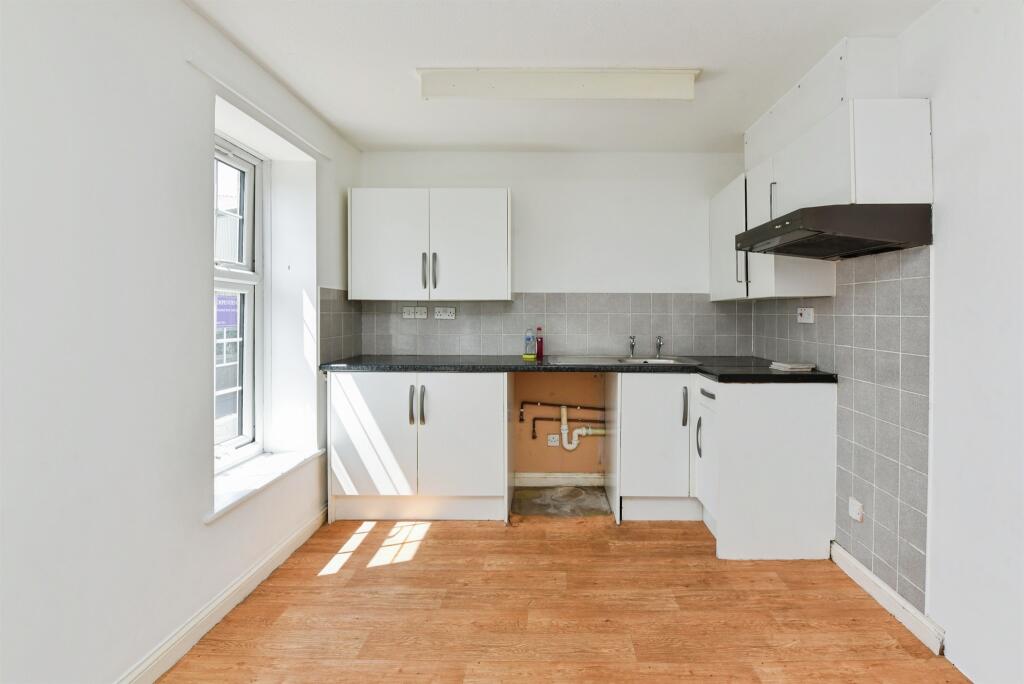 Additional image 15 of Vallis Way, Frome