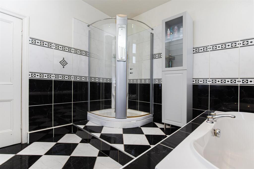 Additional image 26 of Whitcliffe Road, Cleckheaton