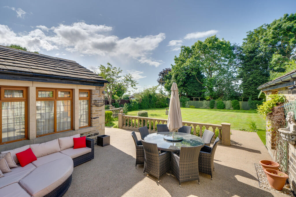 Additional image 14 of Whitechapel Road, Scholes