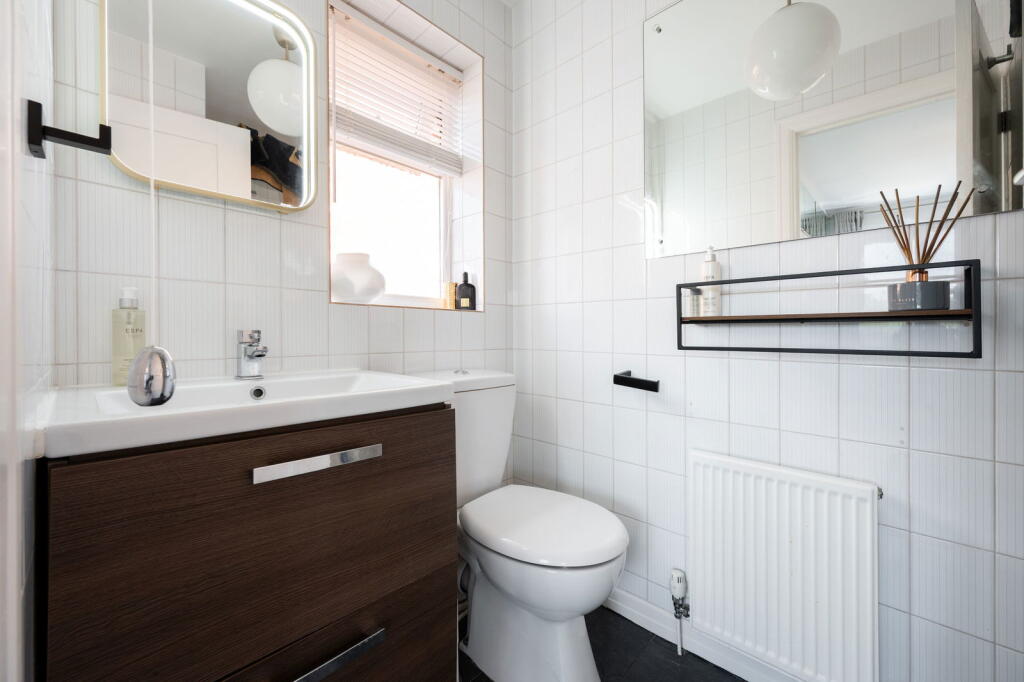 Additional image 24 of Beverley Close, Sutton Coldfield, B72 1YF