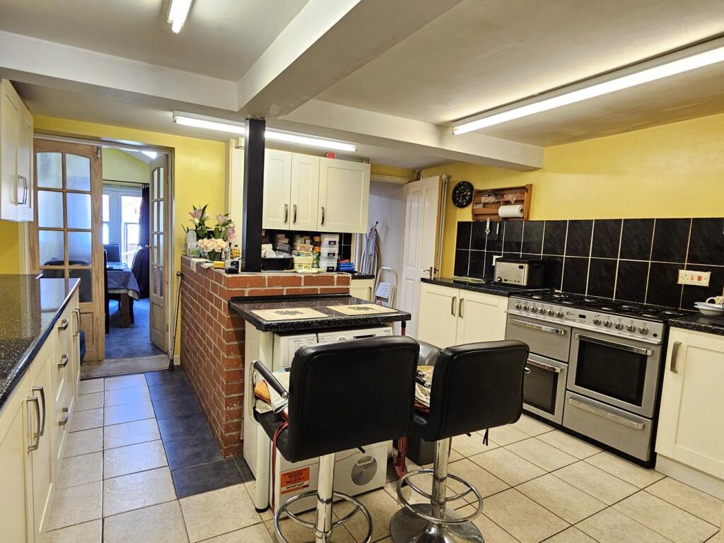 Additional image 11 of Benedict Street, Glastonbury, BA6