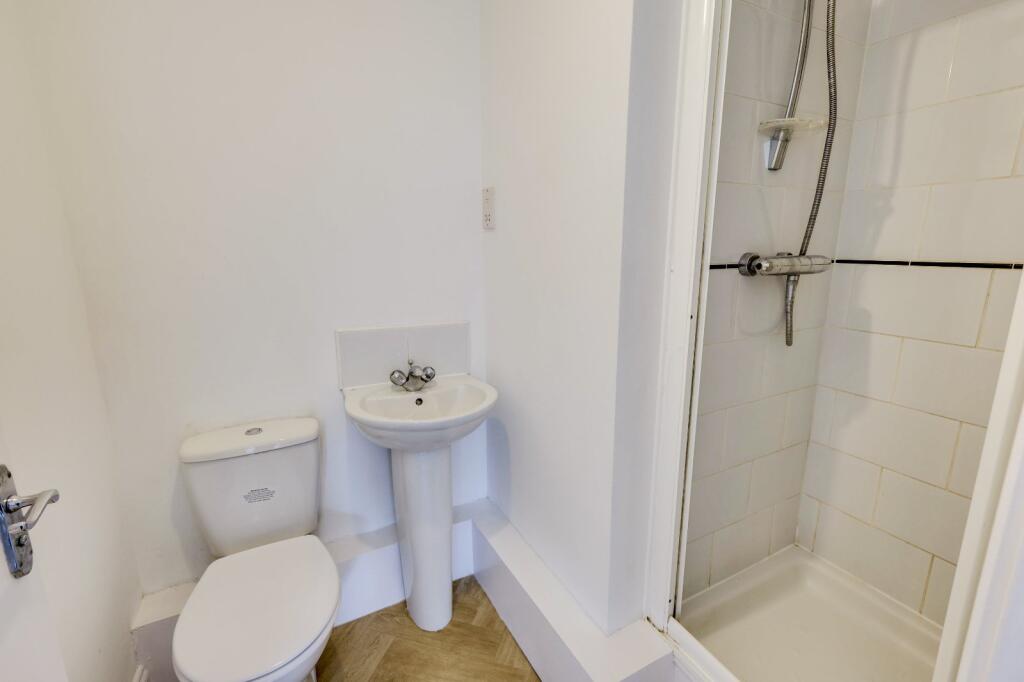 Additional image 11 of Waters Walk, Apperley Bridge, Bradford, West Yorkshire, BD10