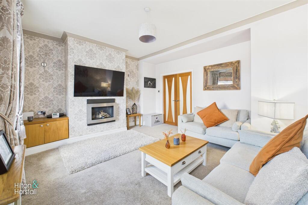 Additional image 2 of Wheatley Lane Road, Fence