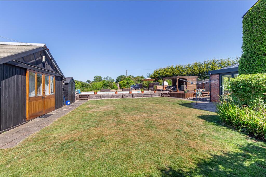 Additional image 38 of Droitwich Road, Hanbury, Bromsgrove