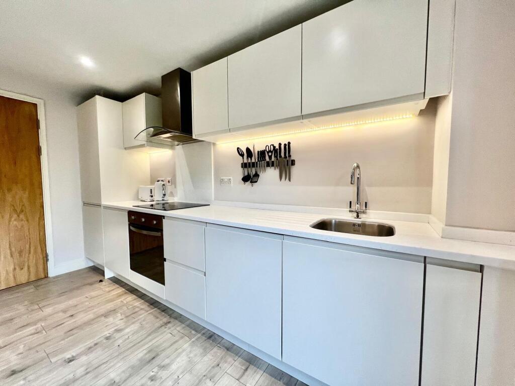 Additional image 12 of Waterside View, Harrogate Road, Bradford, West Yorkshire, BD10