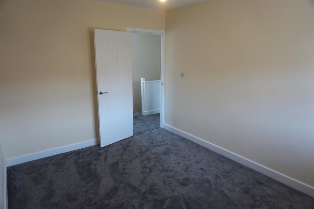 Additional image 10 of Foxlydiate Crescent, Redditch