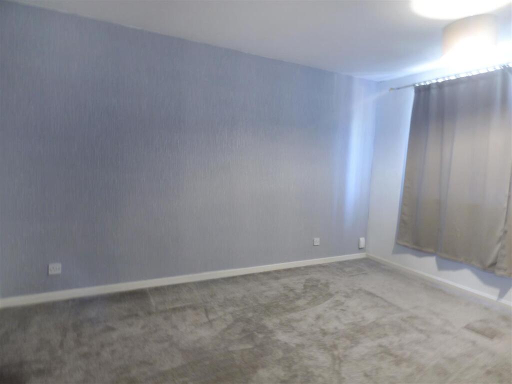 Additional image 18 of Windsor Close, Tamworth