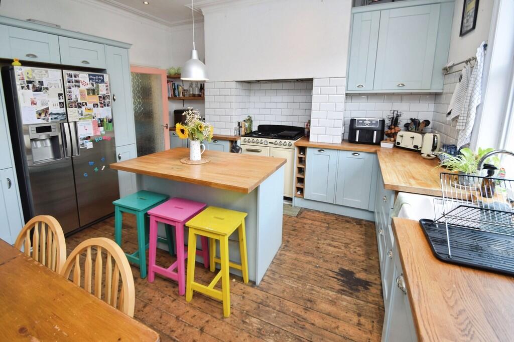 Additional image 4 of Leyburn Grove, Shipley