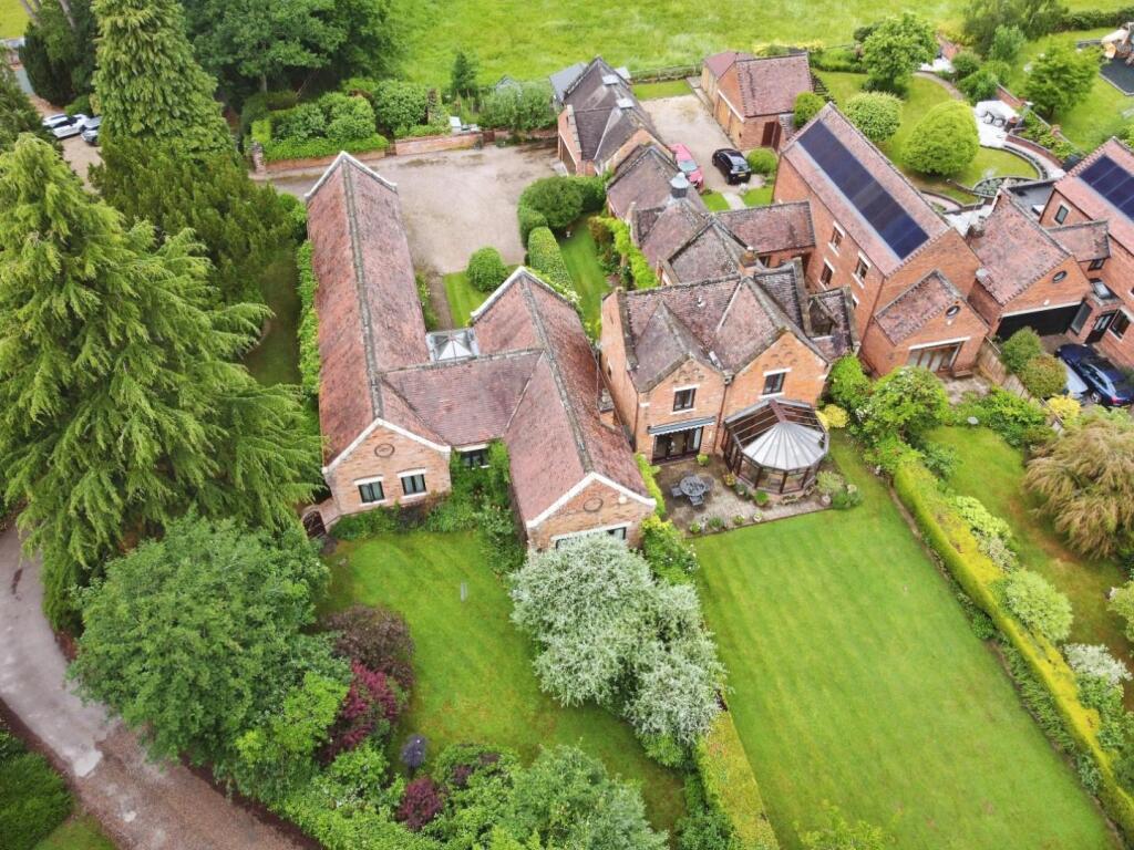 Additional image 3 of Longbarn, Parkfields, Arden Drive, Dorridge, Solihull