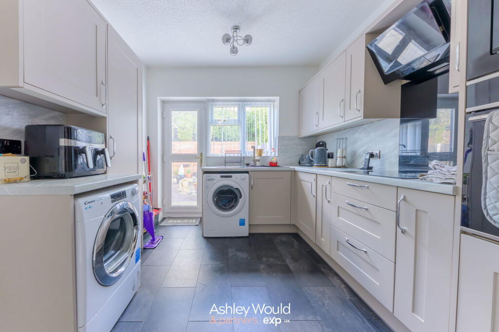 Additional image 5 of Spinners End Drive, Cradley Heath, B64