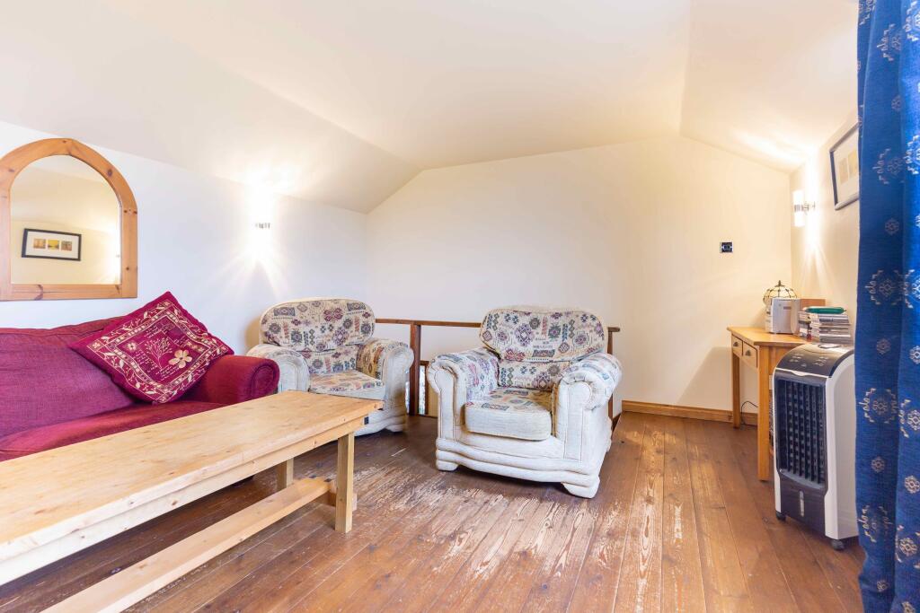 Additional image 19 of Courtyard Cottage, Great House Court, Meare