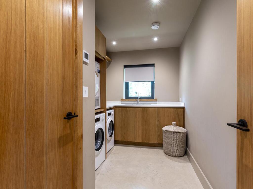 Additional image 23 of Blackford