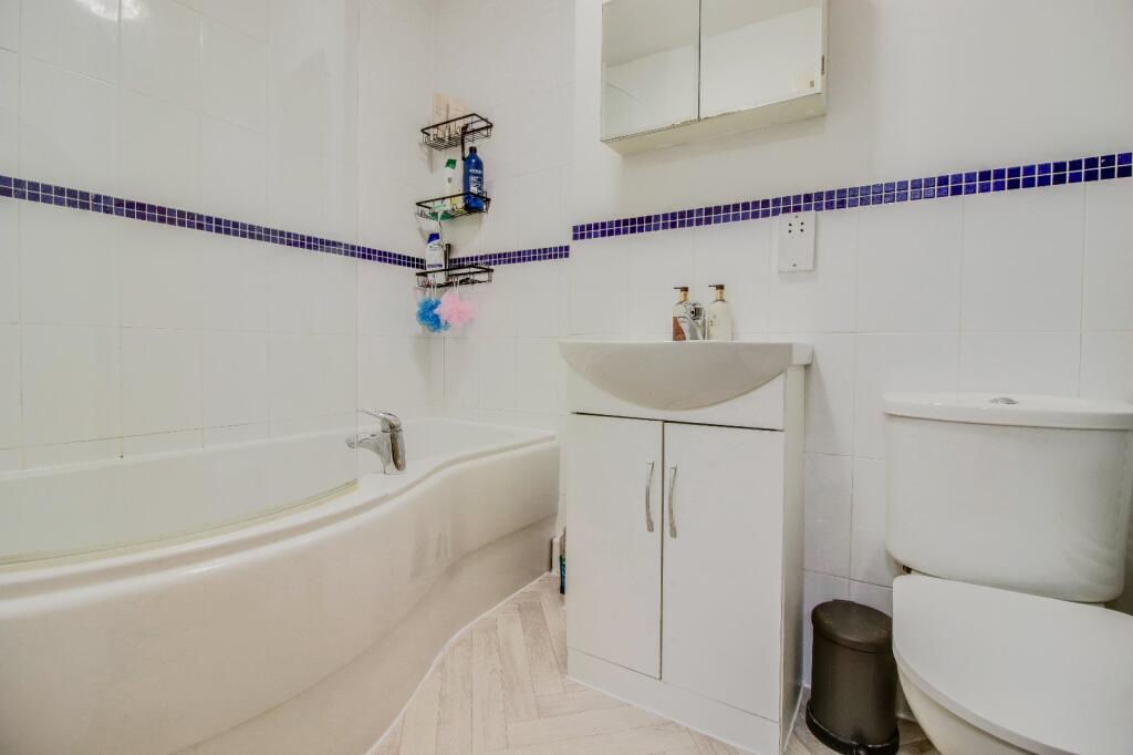 Additional image 11 of Tenterfields House, Meadow Road, Apperley Bridge, BD10