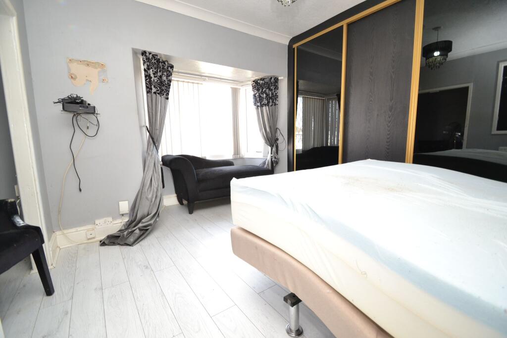 Additional image 6 of Glenside Road, Windhill,