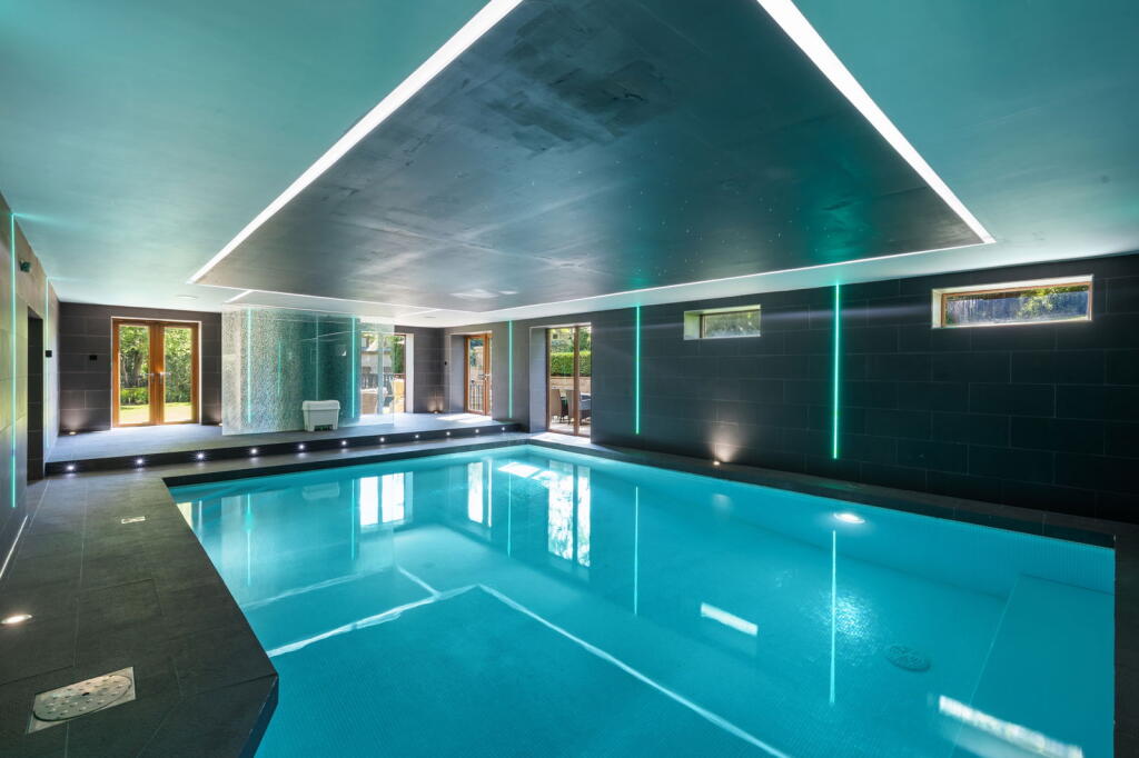 Additional image 10 of Jumeria, Latham Lane, Gomersal, BD19