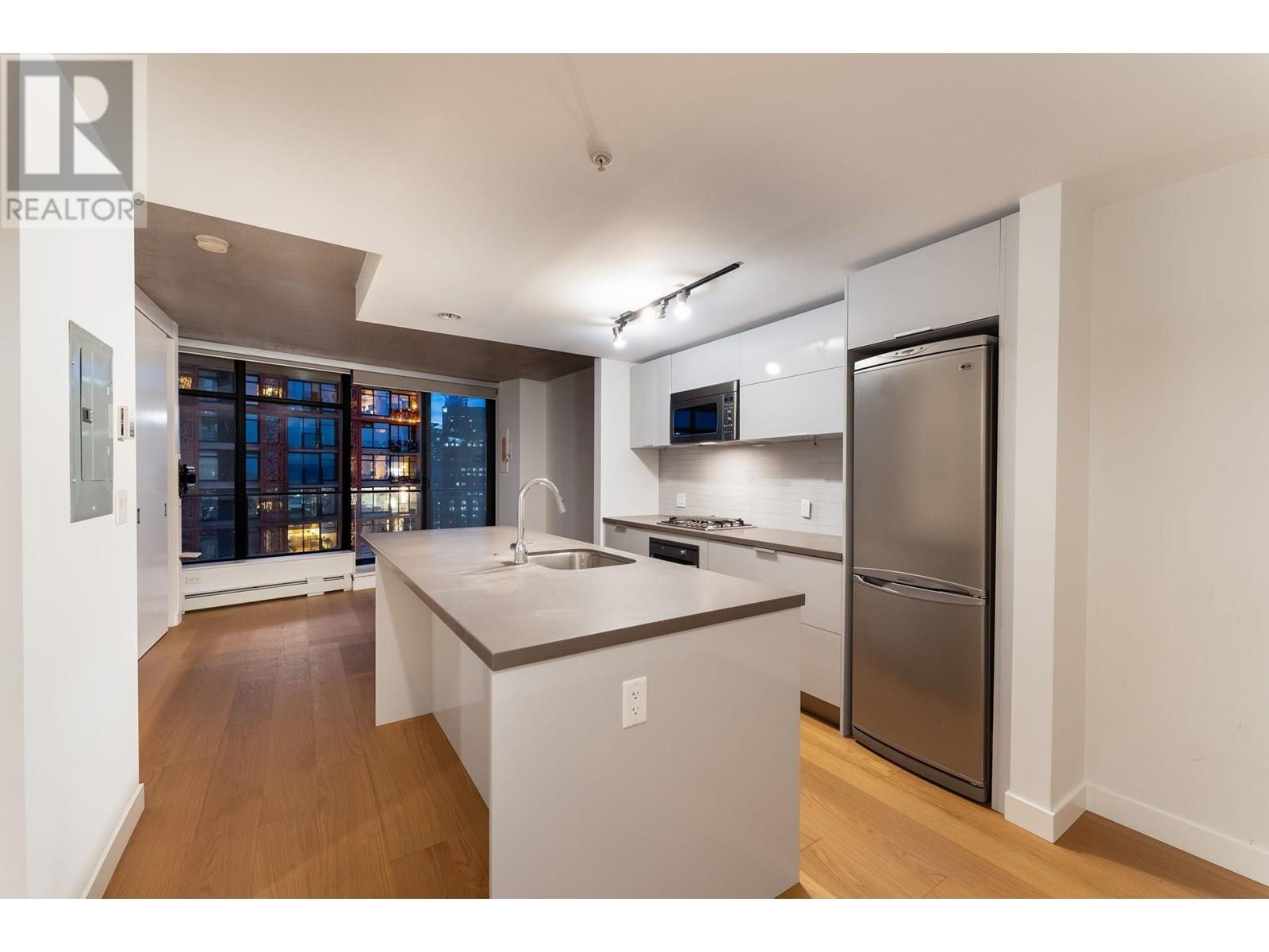 2408 108 W CORDOVA STREET|Vancouver, British Columbia V6B0G5