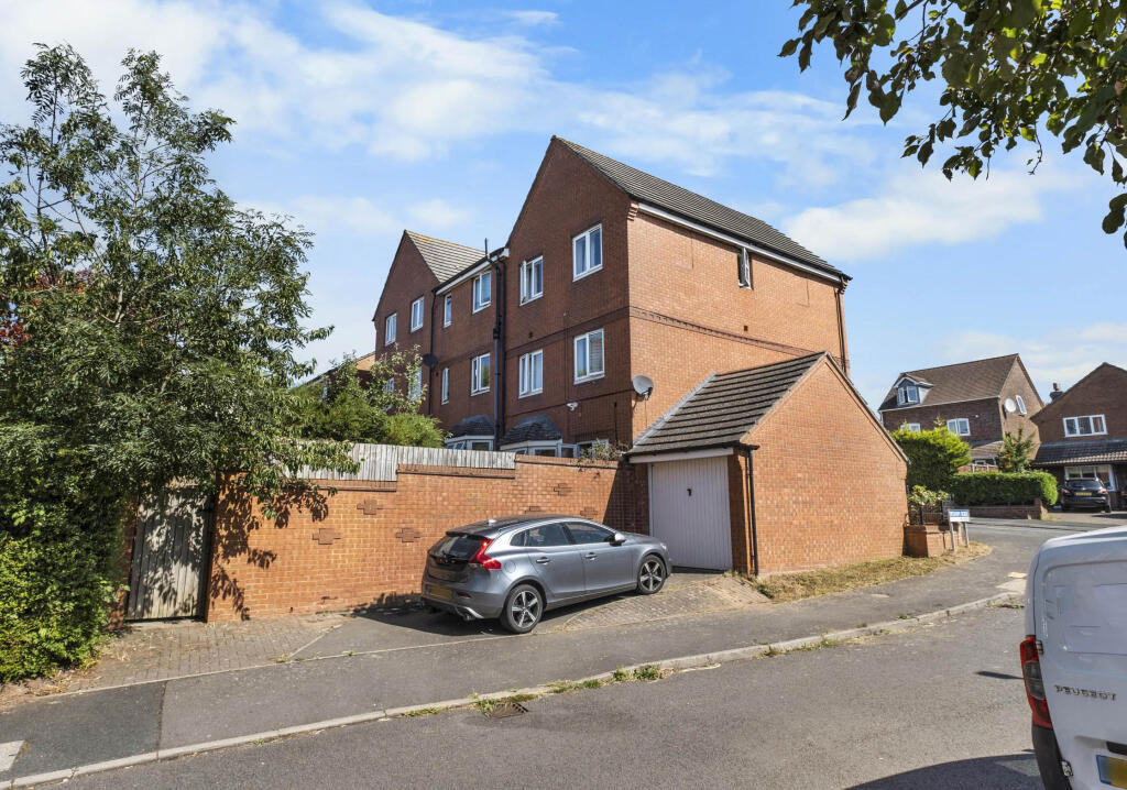 Additional image 19 of Evesham Road, Redditch. B97 5JN