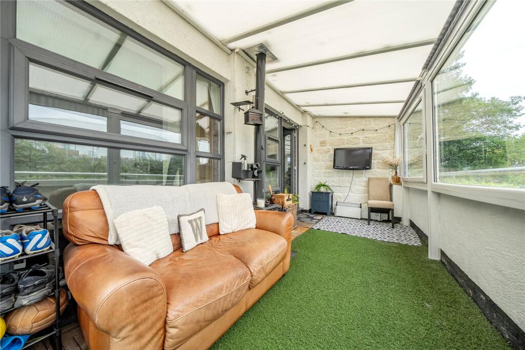 Additional image 16 of Apartment 3, Spinners Wharf, Dockfield Terrace, Shipley, West Yorkshire