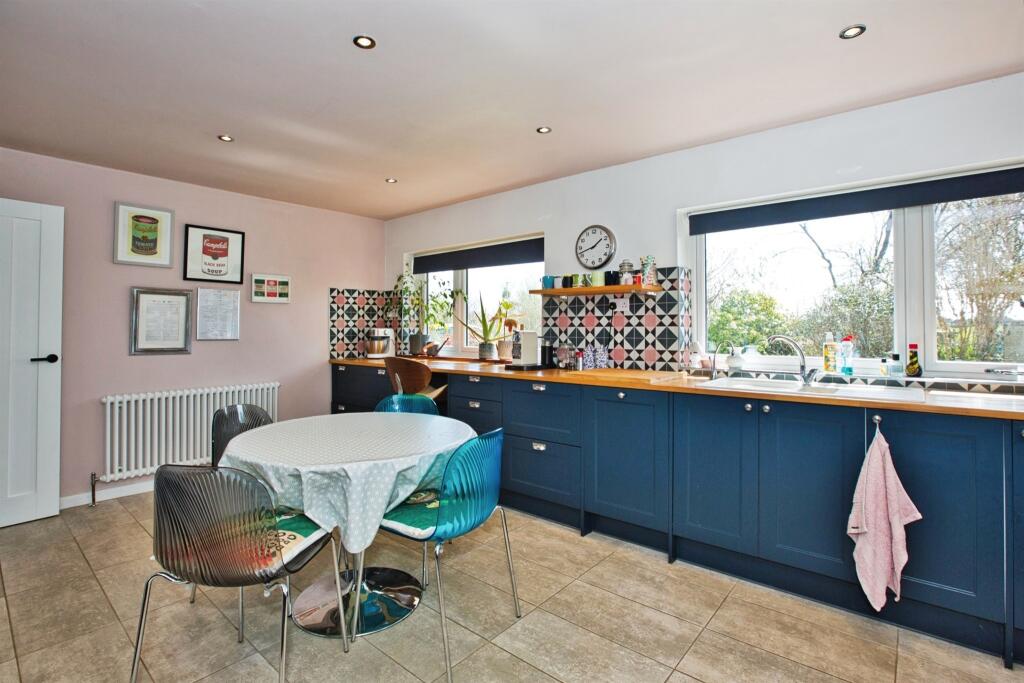 Additional image 6 of Arnewood Gardens, YEOVIL