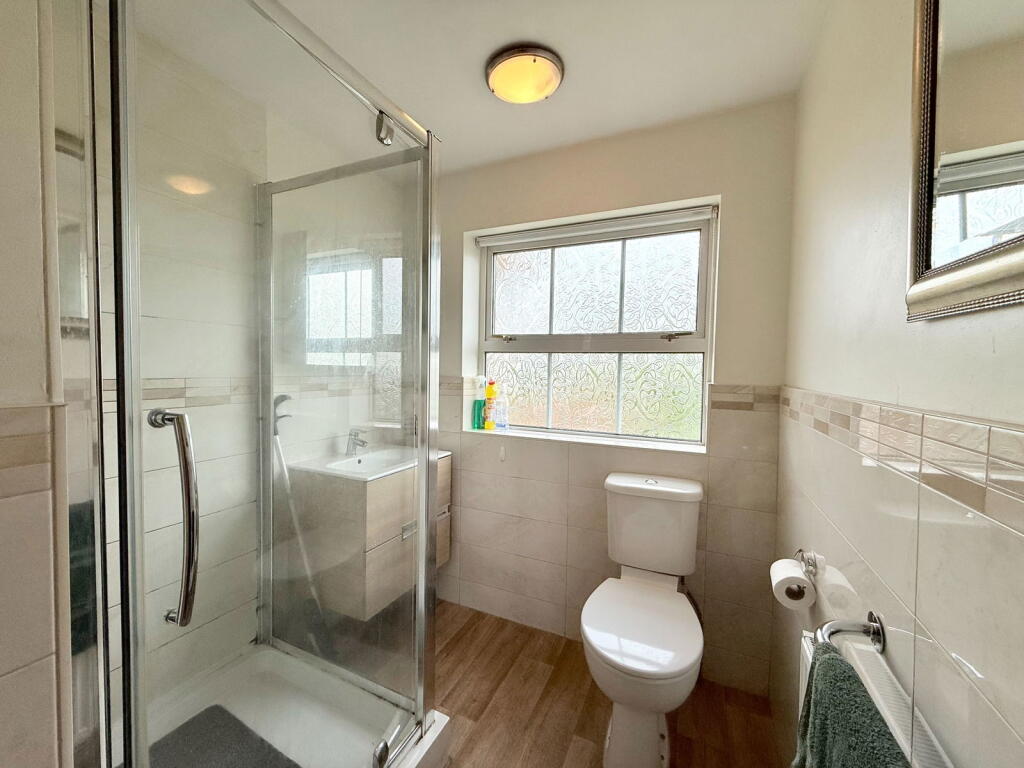 Additional image 24 of Dunton Hall Road, Shirley