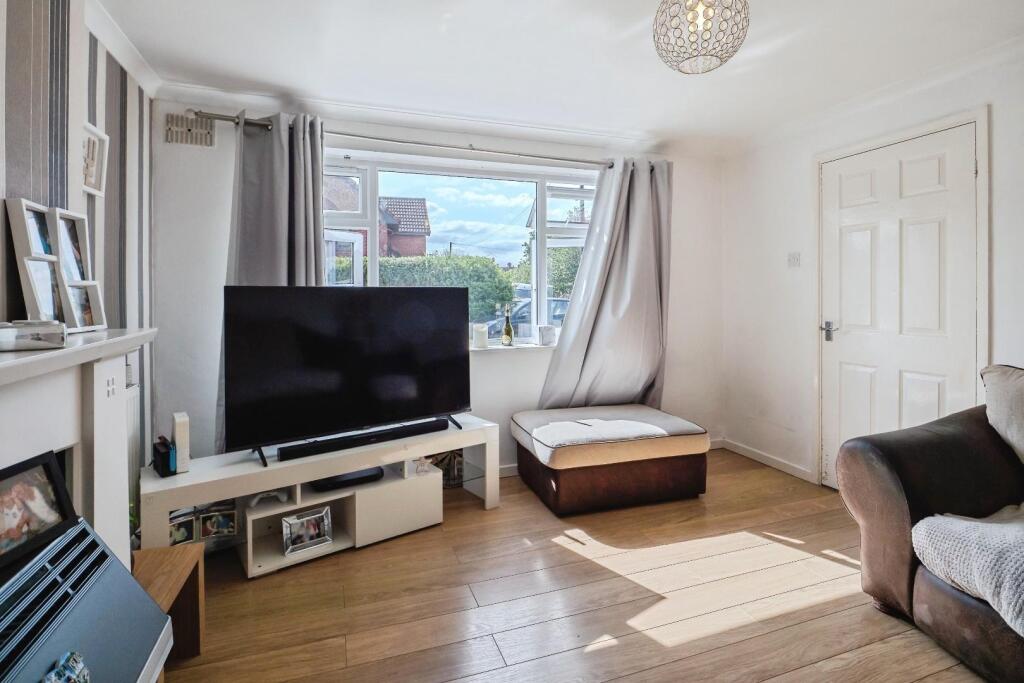 Additional image 5 of Richmond Close, Tamworth, Staffordshire