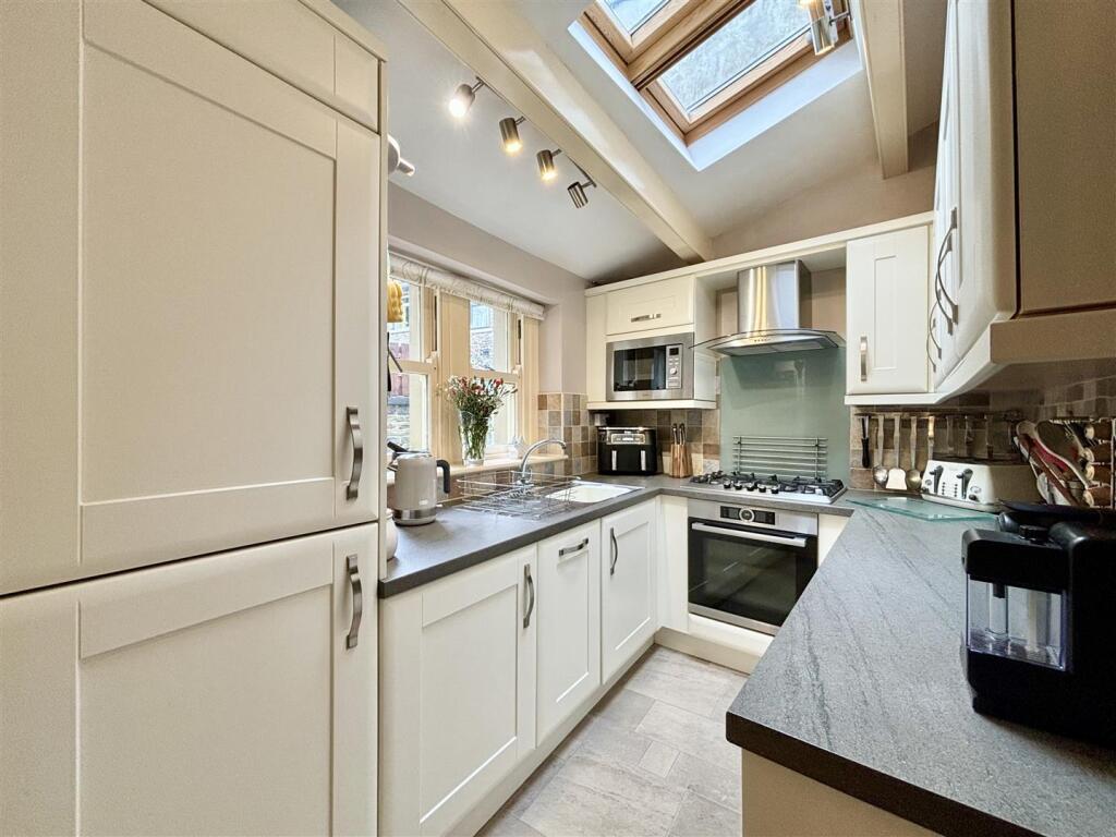 Additional image 4 of Back Field, Thornton, Bradford