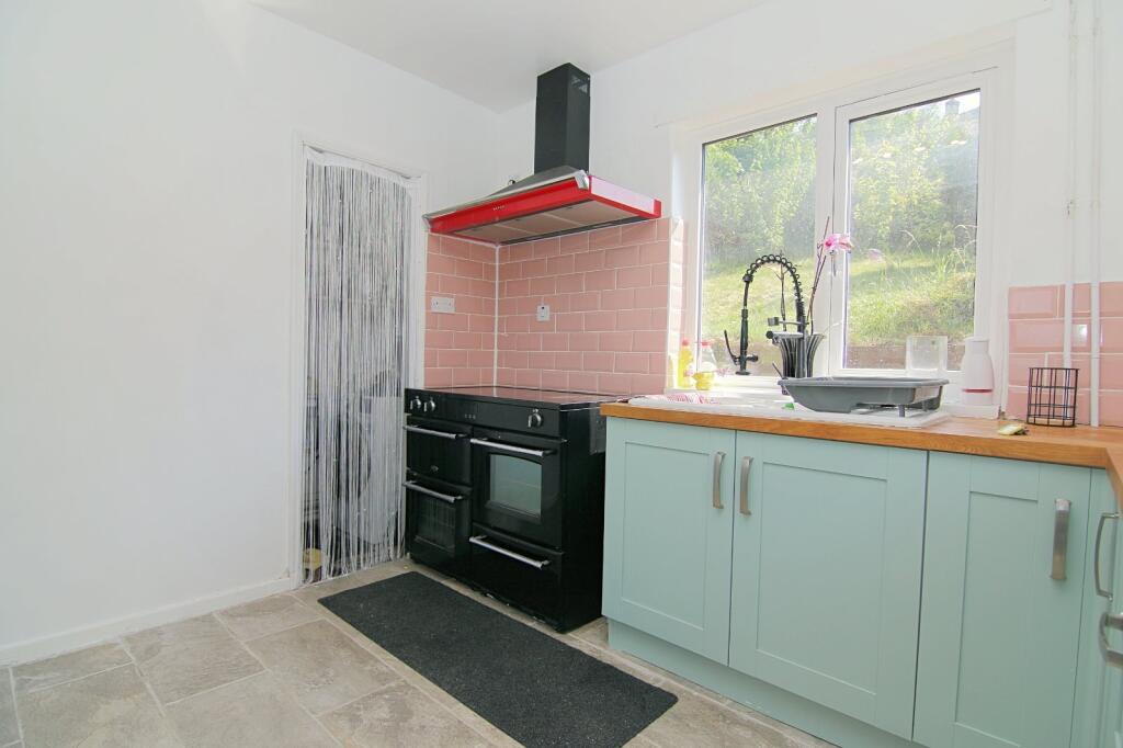 Additional image 5 of Hollin Lane, Shipley, BD18