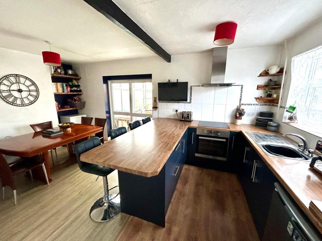 Additional image 3 of Ilchester Road, Yeovil, BA21