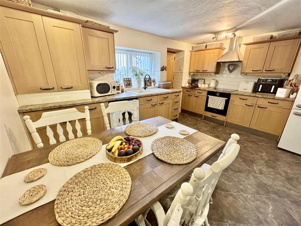 Additional image 5 of Hill Top Road, Thornton, Bradford