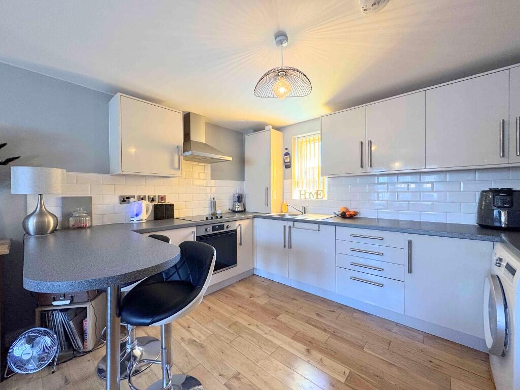 Additional image 8 of Apartment 1, 224 Wakefield Road, Drighlington, BD11 1ED