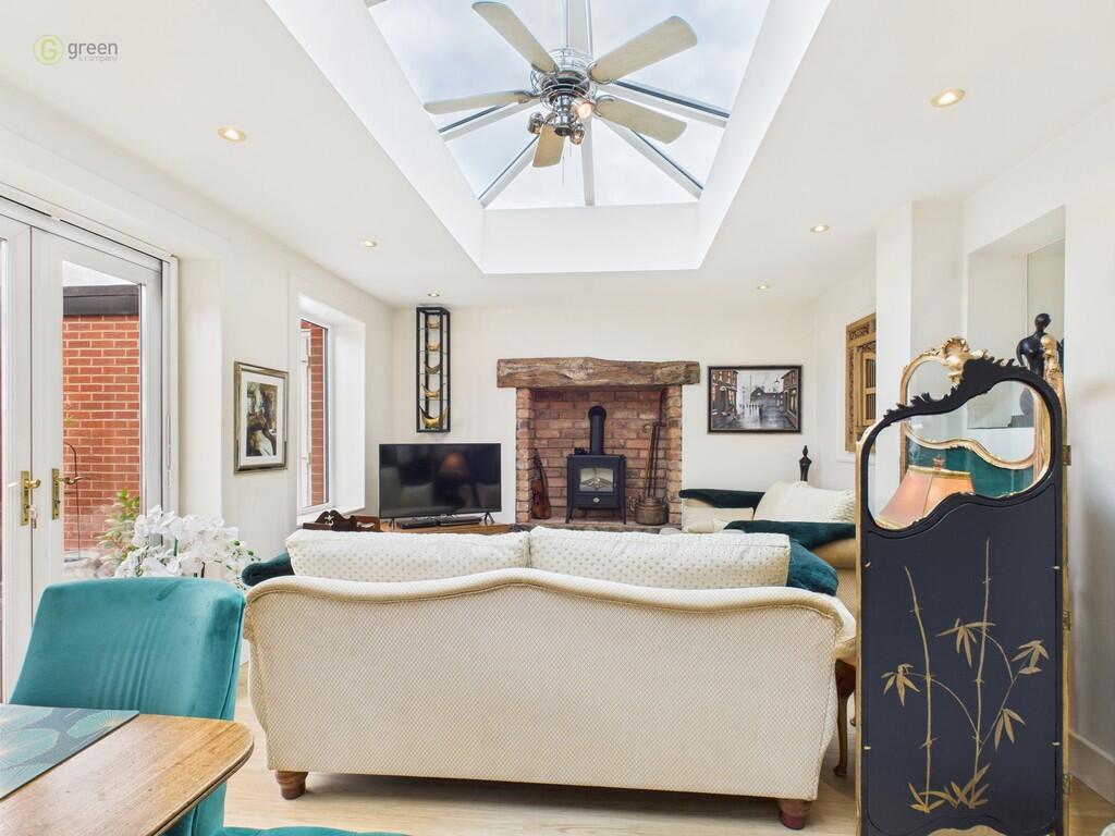 Additional image 18 of Whitehouse Common Road, Sutton Coldfield