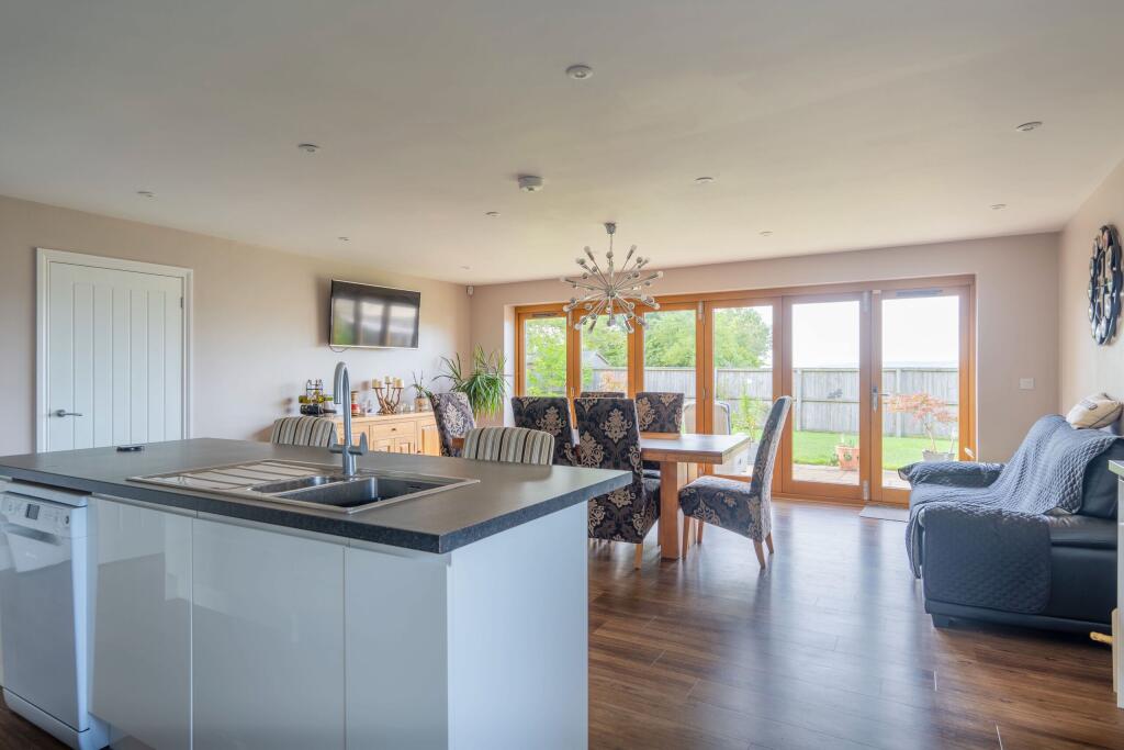 Additional image 26 of Woodlands House, Havyatt, Glastonbury, Somerset