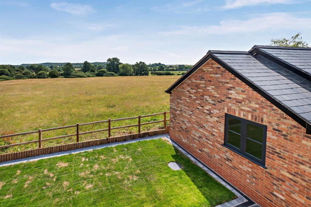 Additional image 29 of 1, Wells Cottage, Wootton Wawen, B95