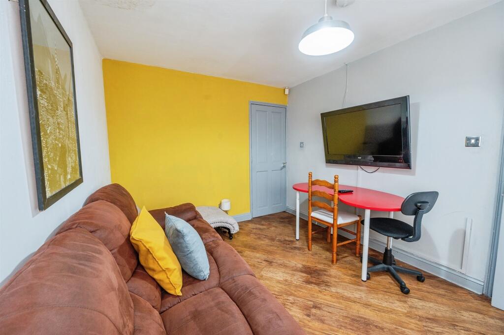 Additional image 10 of Shooters Close, Birmingham