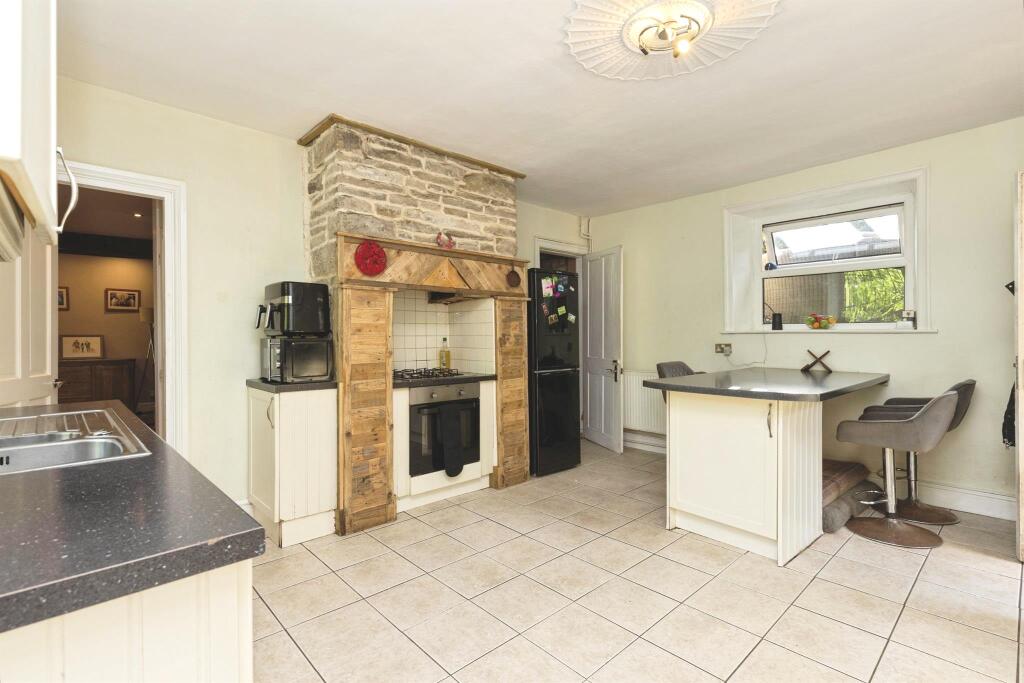 Additional image 19 of Gilstead Lane, Bingley