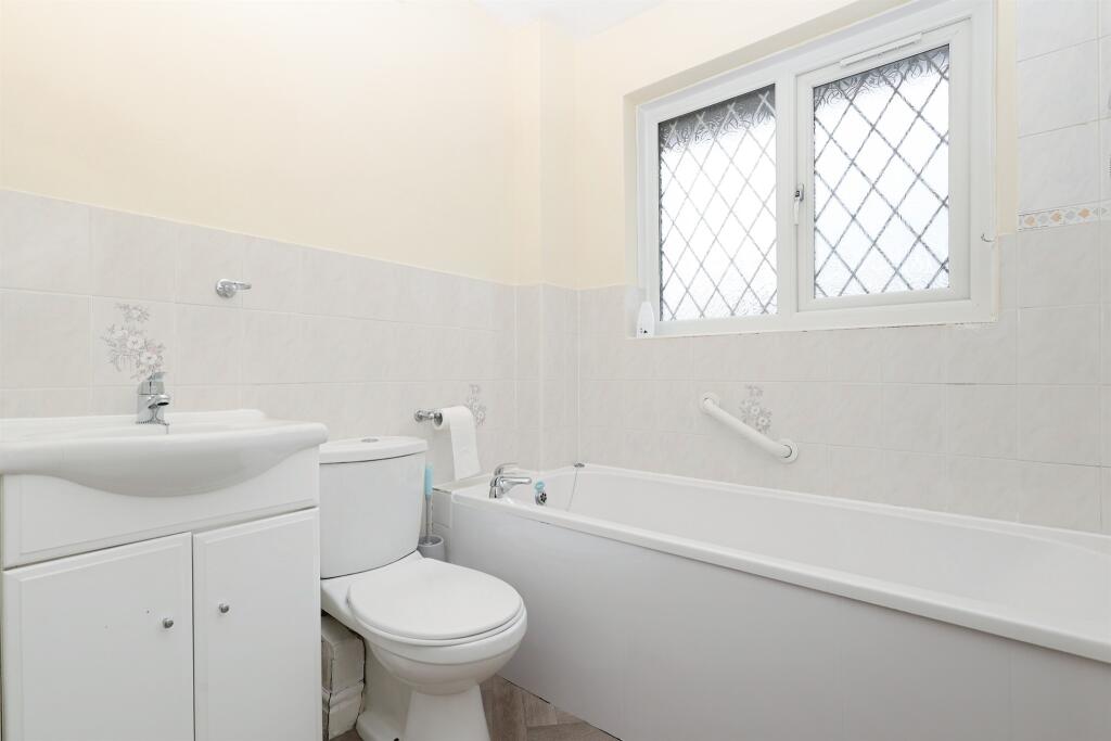 Additional image 14 of Penny Hill Drive, Clayton, Bradford