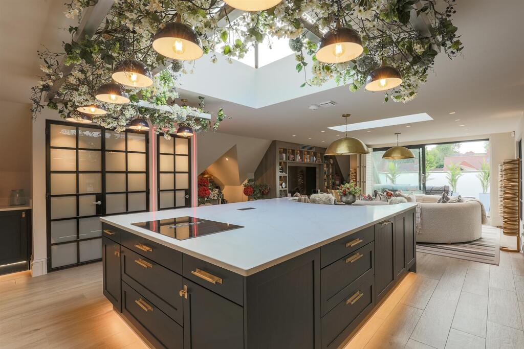 Additional image 2 of The Penthouse, Forge Place, Henley-in-Arden